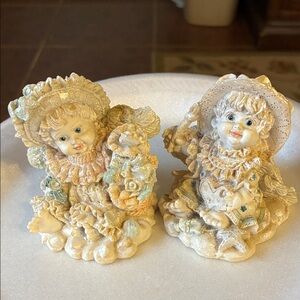 Elegant Cherub Figurines - Cream and Gold
